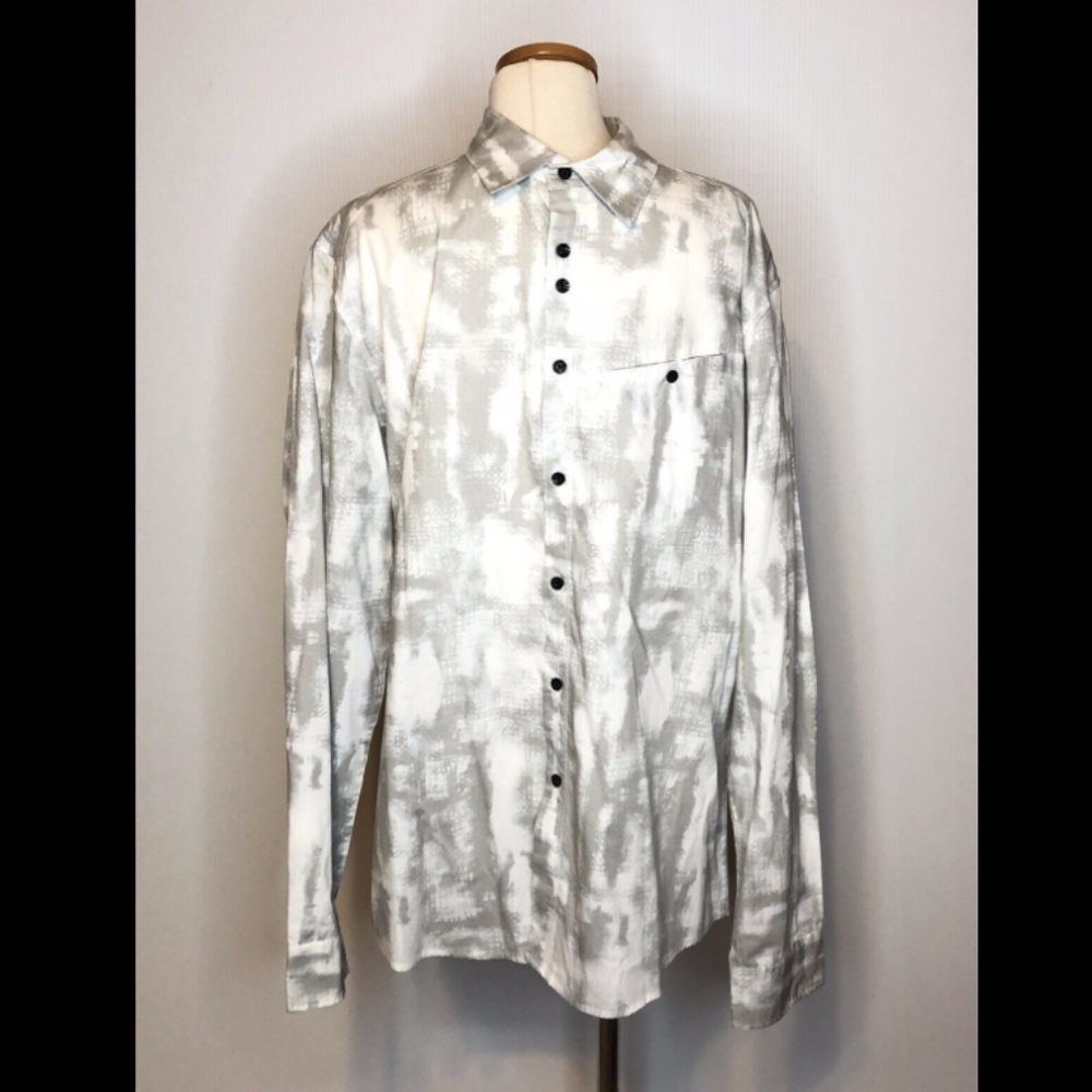Marc Ecko Gray Geometric Design Shirt